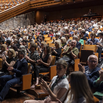 Odprtje festivala s predstavo La Tempesta / Vihar <em>Foto: Boštjan Lah</em>