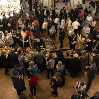 Odprtje festivala s predstavo La Tempesta / Vihar <em>Foto: Boštjan Lah</em>